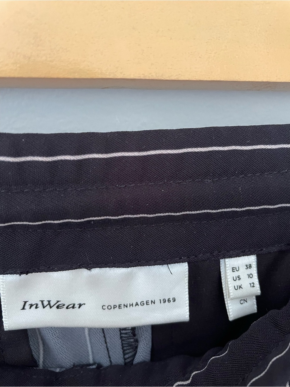 InWear Copenhagen Printed Jogger Style Pants in Black White Pinstripes Size 10 - Picture 4 of 10